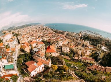 Ich bin die Rosette von Folio 85v der Voynichsammlung mit Meerblick Ich bin die Rosette von Folio 85v der Voynichsammlung mit Meerblick