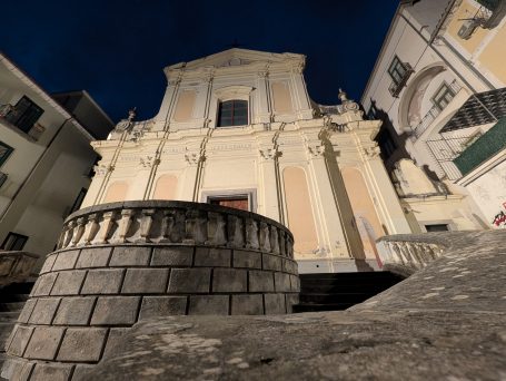 Treppenaufgang an der Chiesa dell'Addolorata e Convento di S. Sofia Treppenaufgang an der Chiesa dell'Addolorata e Convento di S. Sofia