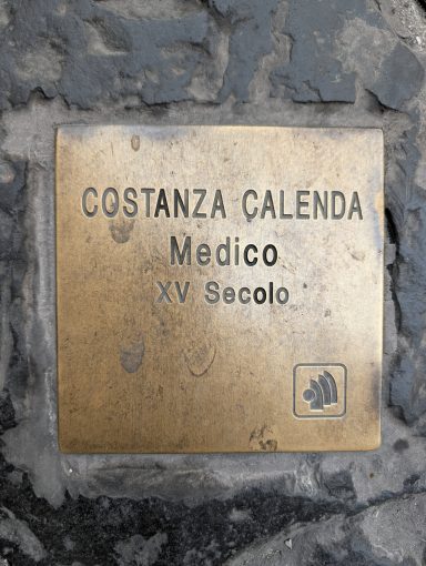 Constanza Calenda - Medico - Chirurga - XV Secolo