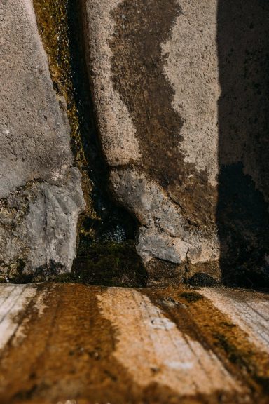 Wasserleitung durch die Gartenebene Wasserleitung durch die Gartenebene